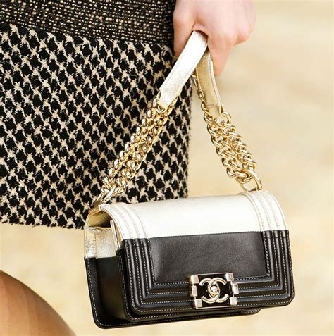 trousse chanel 2015|Chanel Went With Straight.